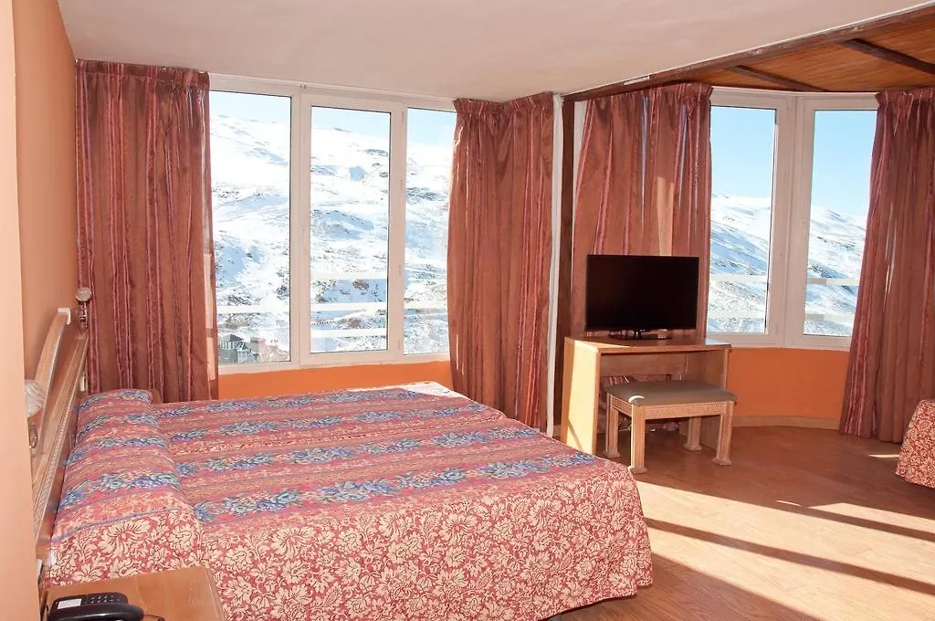 Hotel Reino Nevado Sierra Nevada 3*,